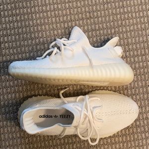 Yeezy 350v2 Triple White